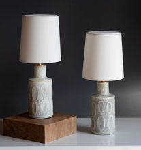 Load image into Gallery viewer, Relief Table Lamp Set