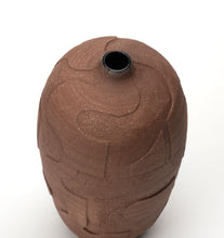 Load image into Gallery viewer, Relief Vases