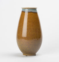 Load image into Gallery viewer, Tea Dust Vase