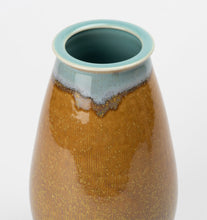 Load image into Gallery viewer, Tea Dust Vase