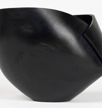 Load image into Gallery viewer, Dearcán Dubh Vessel