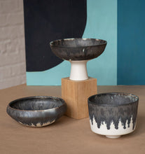 Load image into Gallery viewer, Bronze + White Porcelain Set