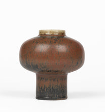 Load image into Gallery viewer, Tenmoku Glaze Vessels