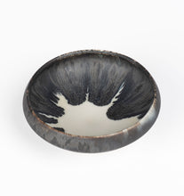 Load image into Gallery viewer, Bronze + White Porcelain Set