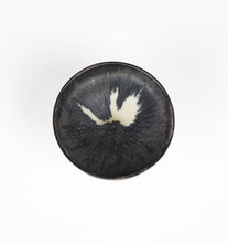 Load image into Gallery viewer, Bronze + White Porcelain Set