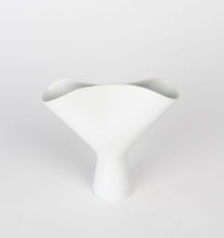 Load image into Gallery viewer, Veckla Series Vessel Collection