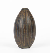 Load image into Gallery viewer, Organic Form Vessel Collection