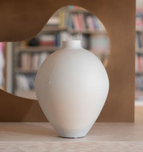 Load image into Gallery viewer, Round Drip Glaze Vessel