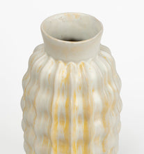 Load image into Gallery viewer, Ribbed Vase Set