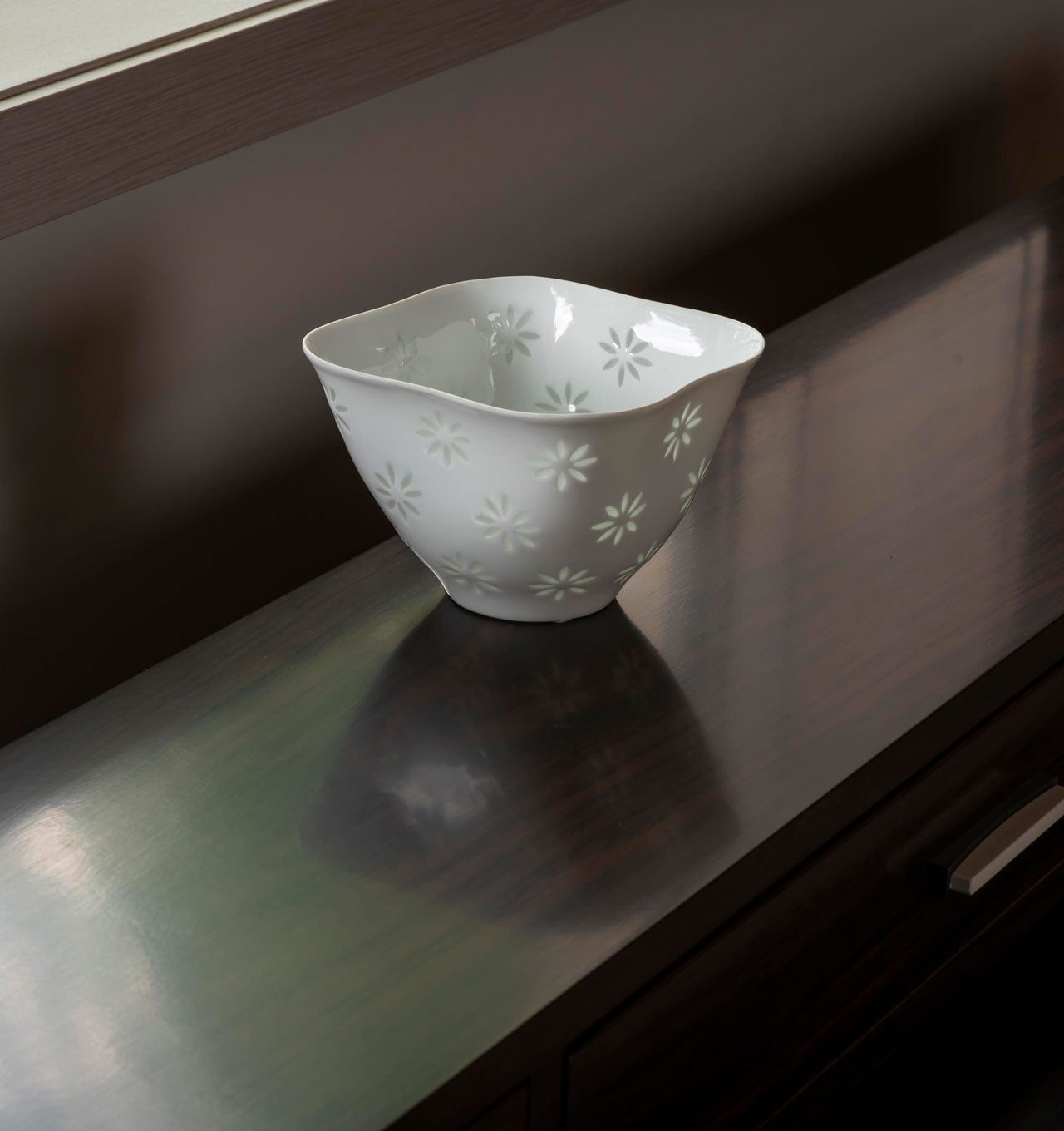 Rice Grain Porcelain Vase – The Makers Guild
