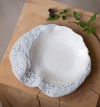 Load image into Gallery viewer, White Thalia Bowl