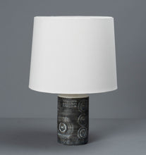 Load image into Gallery viewer, Sarek Series Table Lamp