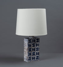 Load image into Gallery viewer, Capri Series Table Lamp