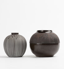 Load image into Gallery viewer, Striped and Rabatt Series Vases