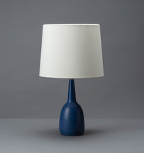 Load image into Gallery viewer, Lapis Blue Haresfur Table Lamp