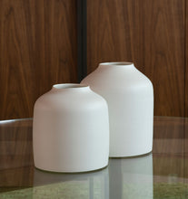 Load image into Gallery viewer, Porcelain Vessel Duo