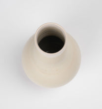 Load image into Gallery viewer, Unika Vessel Collection