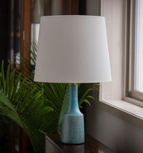 Load image into Gallery viewer, Turquoise Sgraffito Table Lamp