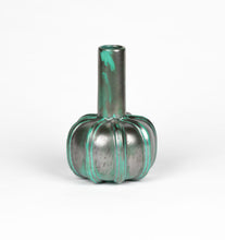 Load image into Gallery viewer, Ribbed Bud Vase