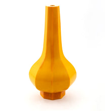 Load image into Gallery viewer, Peking Glass Vase