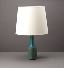 Load image into Gallery viewer, Turquoise Sgraffito Table Lamp
